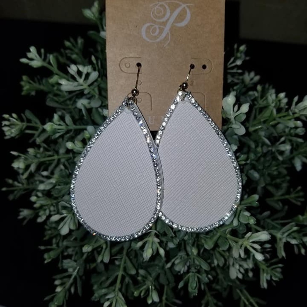 To die for earrings